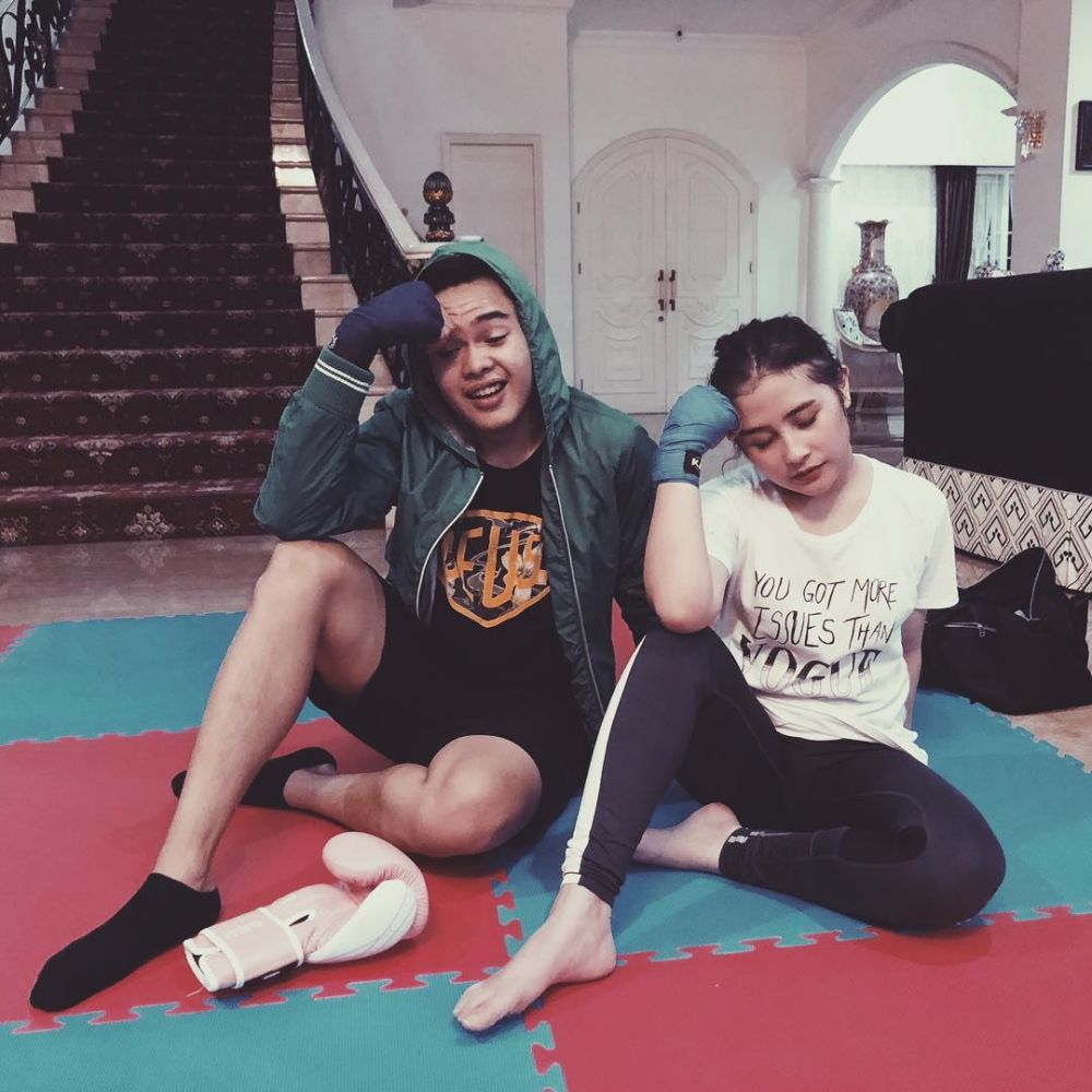 9 Gaya Prilly Latuconsina saat keringatan ini bikin salah fokus