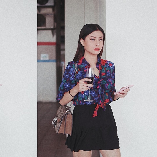 Rambut belah tengah, 10 gaya Awkarin ini disebut tiru Kylie Jenner