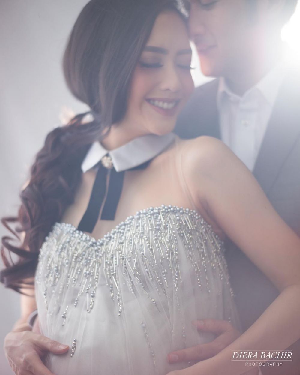 10 Potret maternity Ririn Dwi Ariyanti, menawan tanpa buka-bukaan