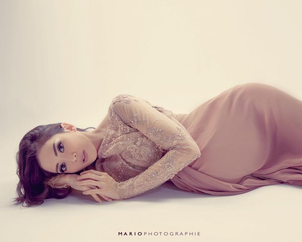 10 Potret maternity Ririn Dwi Ariyanti, menawan tanpa buka-bukaan