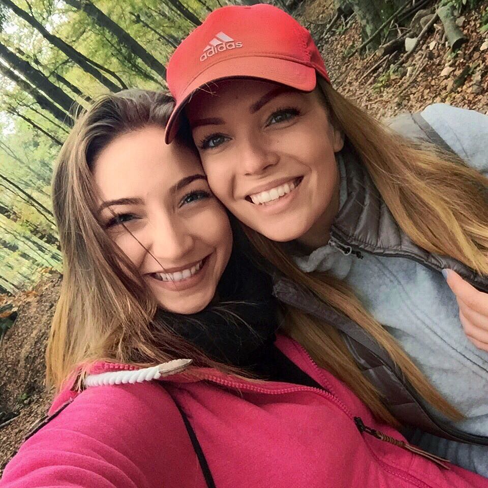 10 Potret seksi Elena Victoria, pemeran hantu Ivana di Danur 2