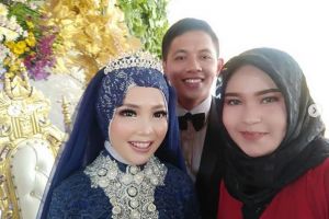 Kisah gadis cantik dapat jodoh lewat order taksi online ini unik abis