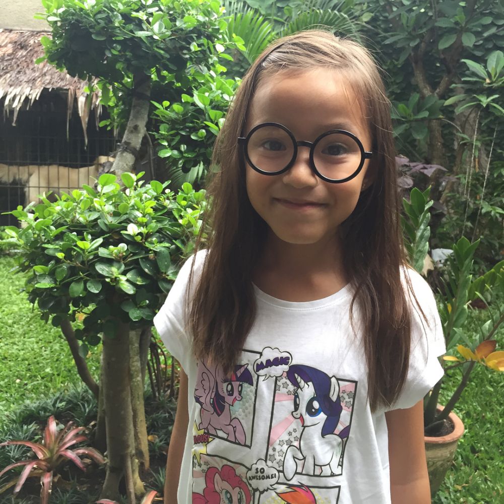 7 Potret Sabrina, putri kecil Darius & Donna yang cantik menggemaskan