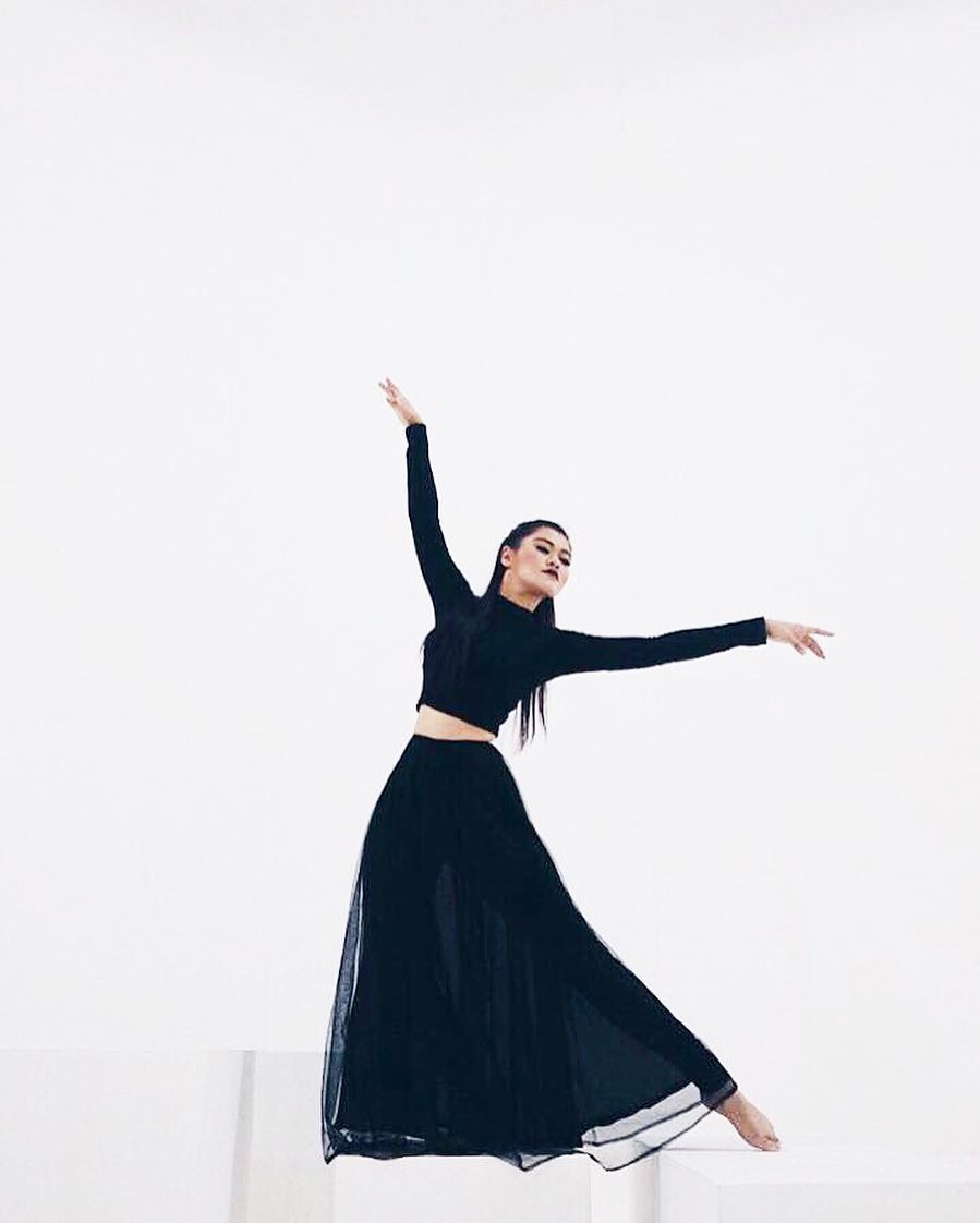 10 Pesona Thalita Elizabeth, saudara Nia Ramadhani yang memesona