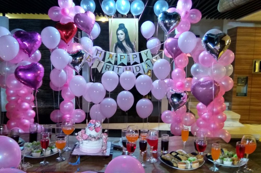 10 Momen pesta kejutan ulang tahun Celine Evangelista, serba pink