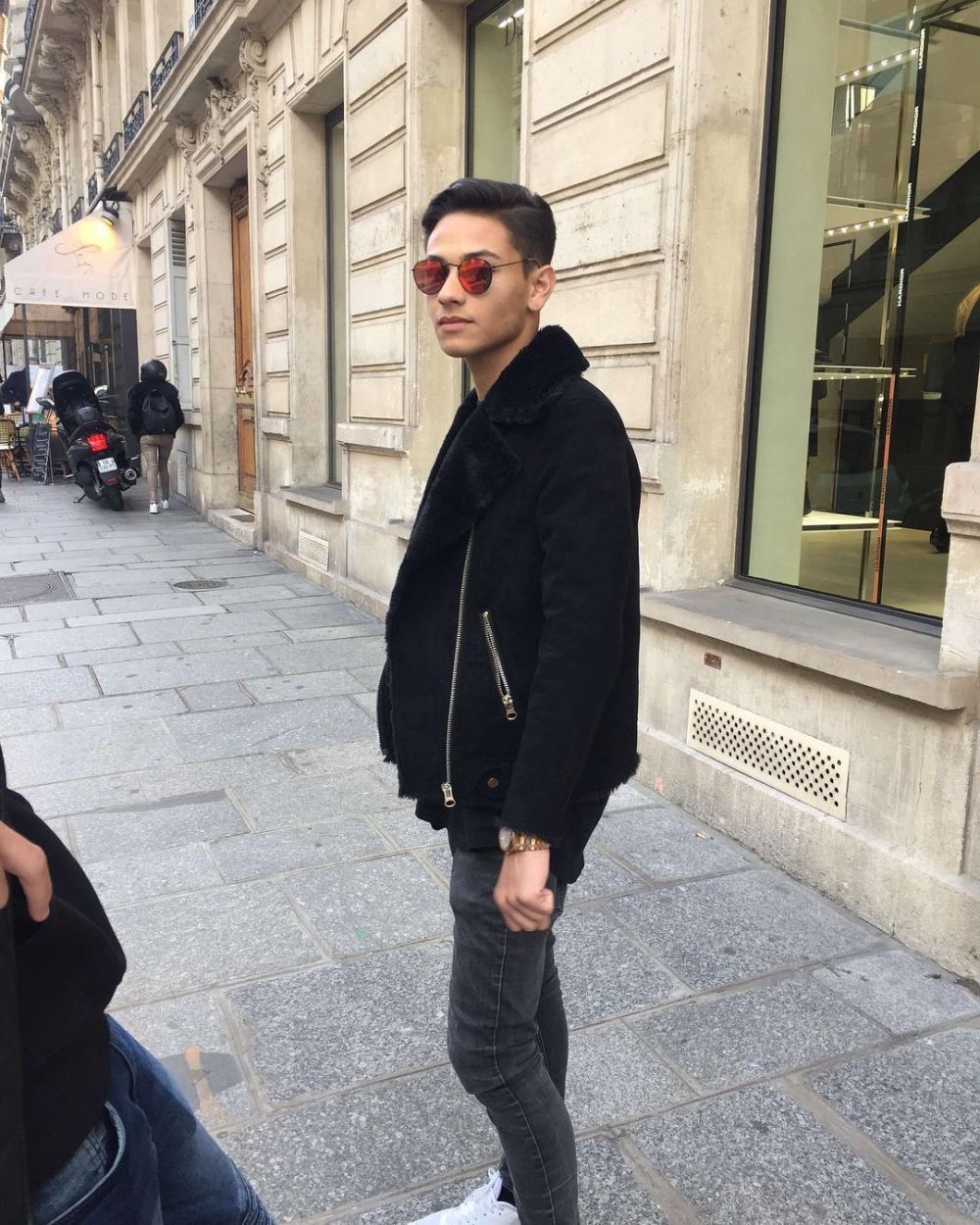 10 Potret Andhika Daguise, adik pacar Al Ghazali yang ganteng abis