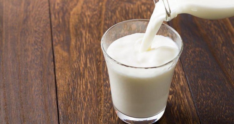 Jarang diperhatikan, ini 4 jenis susu untuk latte dan cappucino