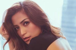 Selalu tampil cetar, ini harga 11 outfit lengkap Jessica Iskandar