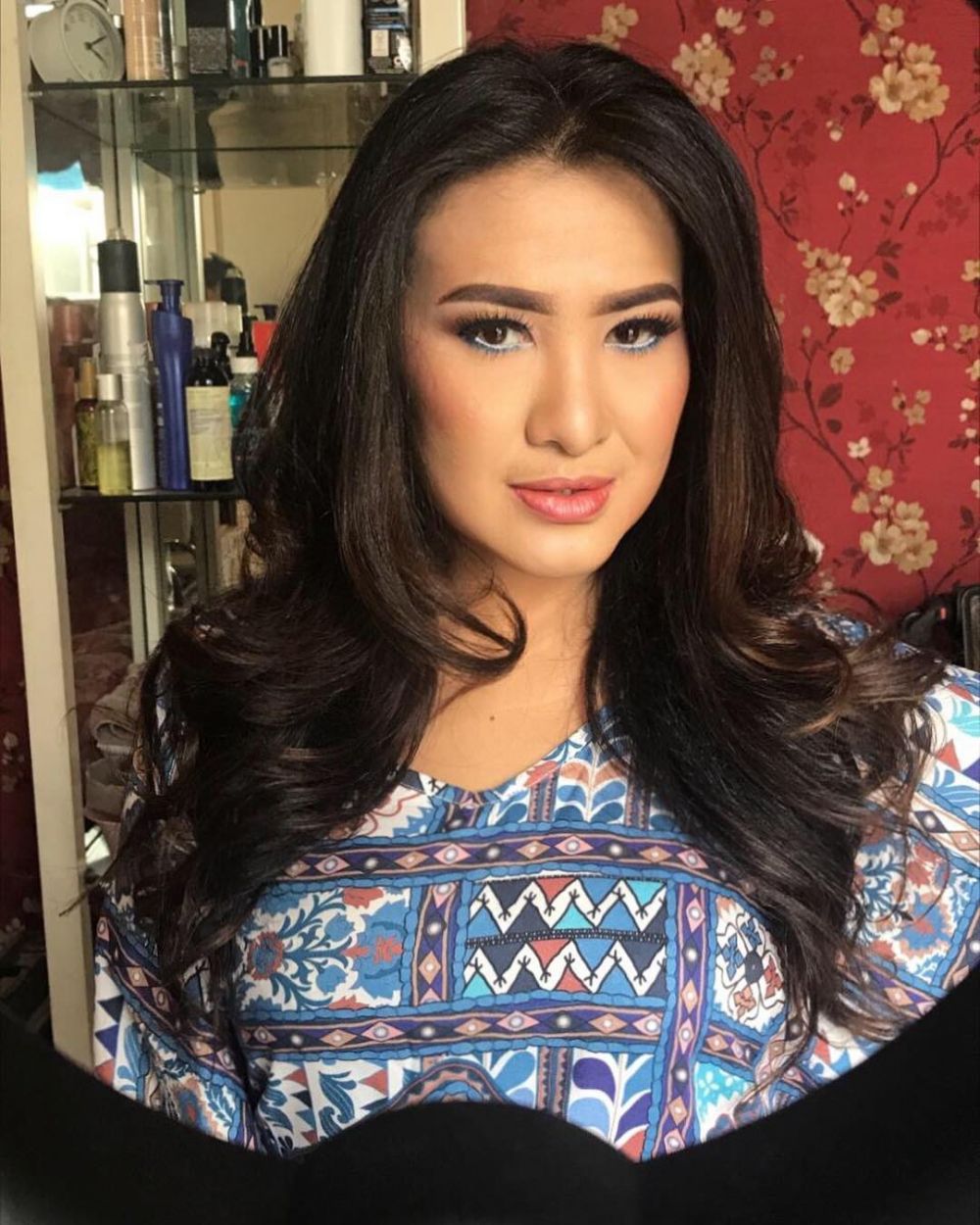 Usia kepala empat, ini 10 bukti Liza Natalia tetap memesona bak gadis