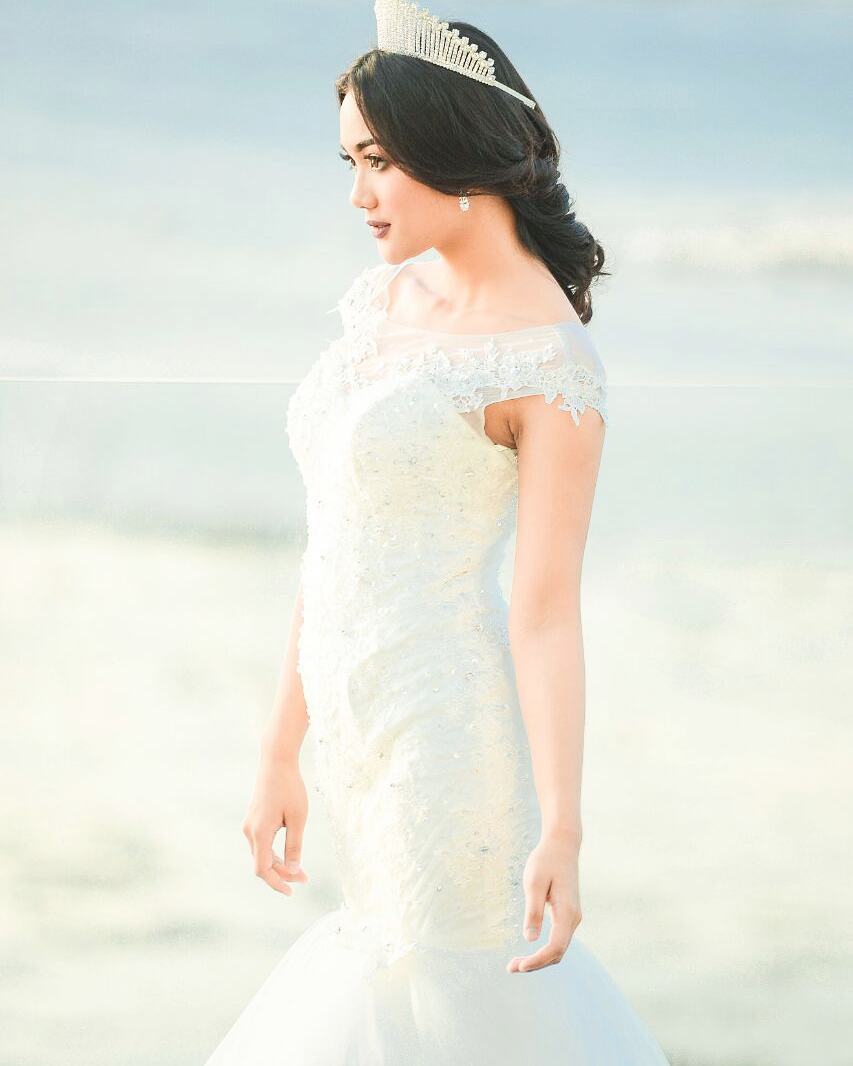 5 Pesona Marion Jola pakai gaun panjang, bak putri kerajaan