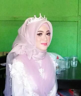 Viral istri cantik kades di Lhokseumawe, ini 8 fotonya bak barbie