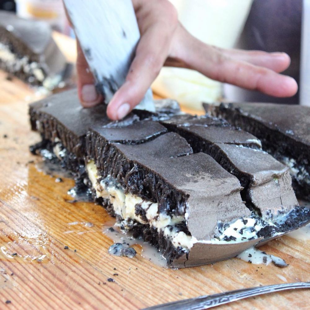 Beda dari biasanya, ini 5 kreasi unik kue black forest kekinian