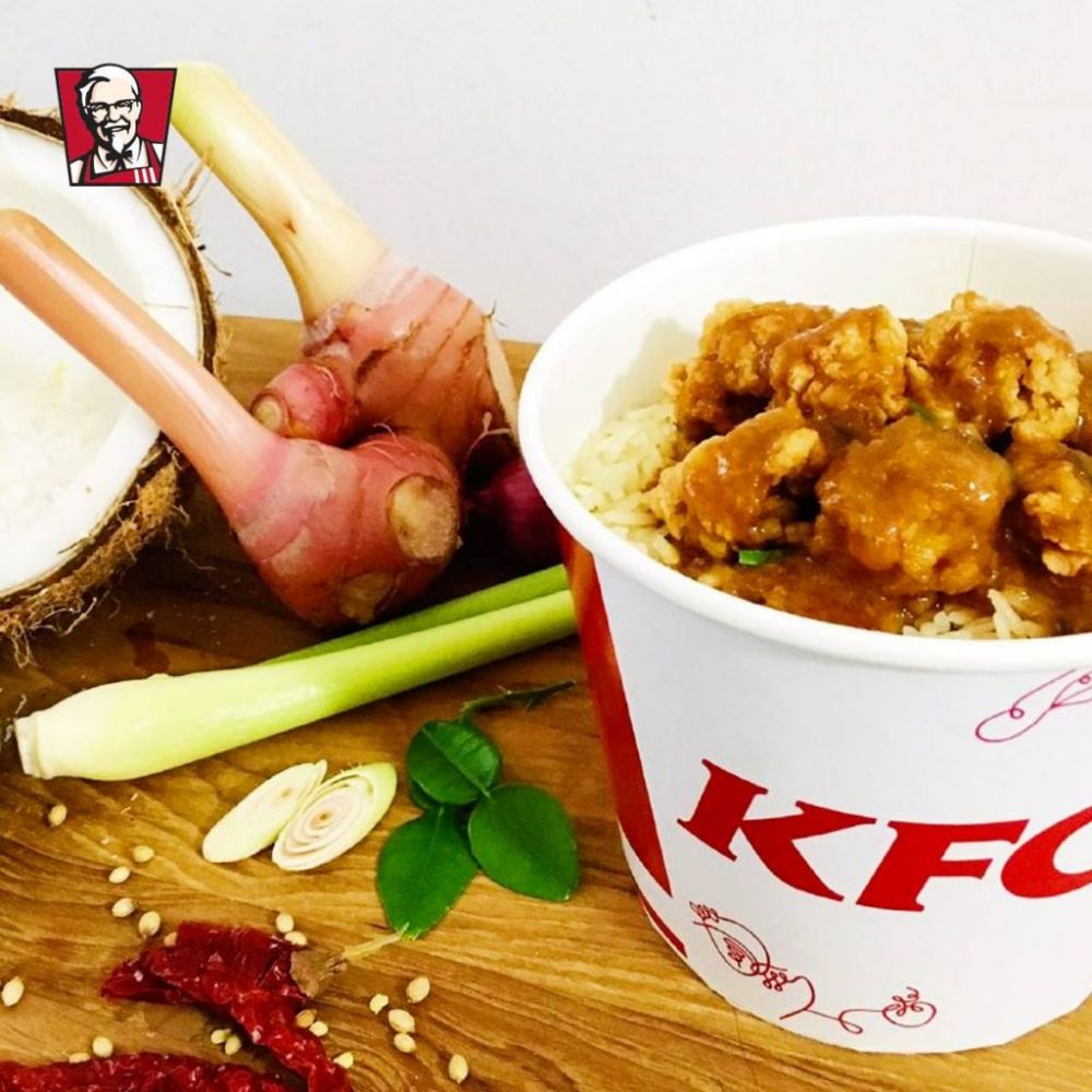 Sempat heboh, ternyata rendang ayam crispy memang ada di restoran ini