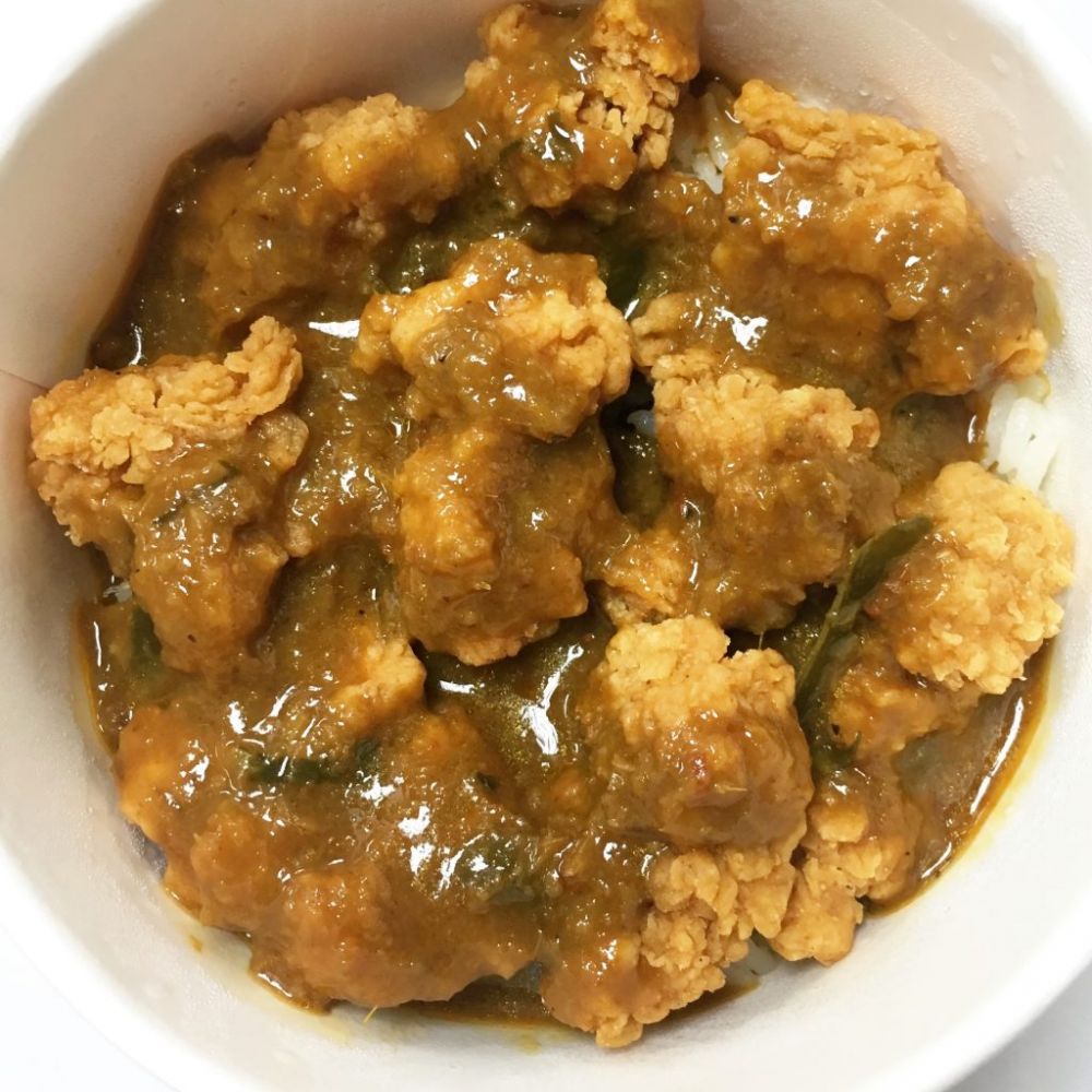 Sempat heboh, ternyata rendang ayam crispy memang ada di restoran ini