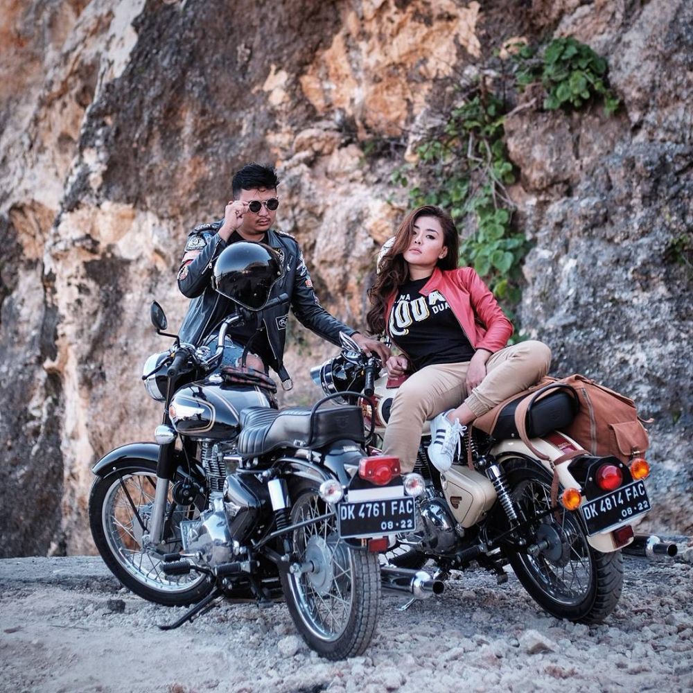 10 Gaya kece Saugi Balfas, suami ganteng Chef Aiko yang gemar touring