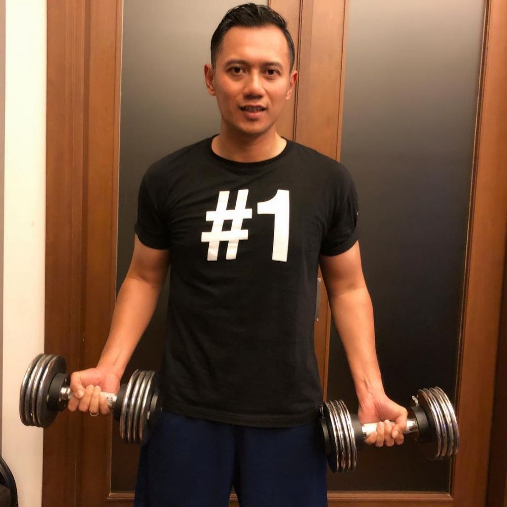 7 Potret macho Agus Yudhoyono saat workout, bikin cewek panas dingin