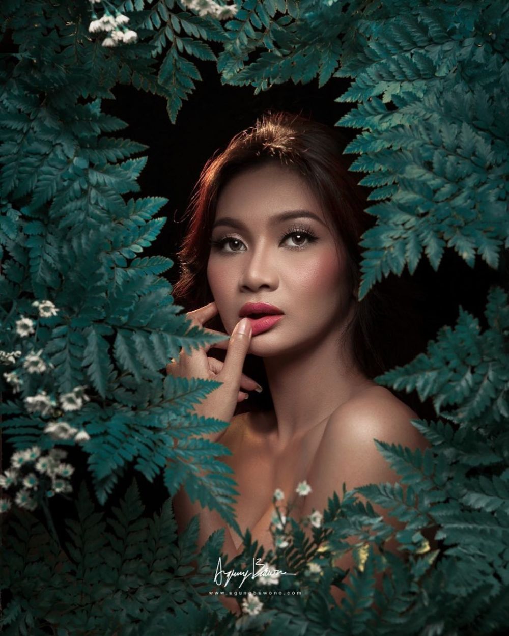 10 Potret seksi Maulia Lestari, model cantik yang mirip Ariel Tatum