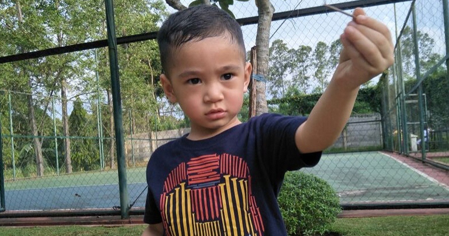 Raffi posting foto polaroid Rafathar, warganet temukan kejanggalan