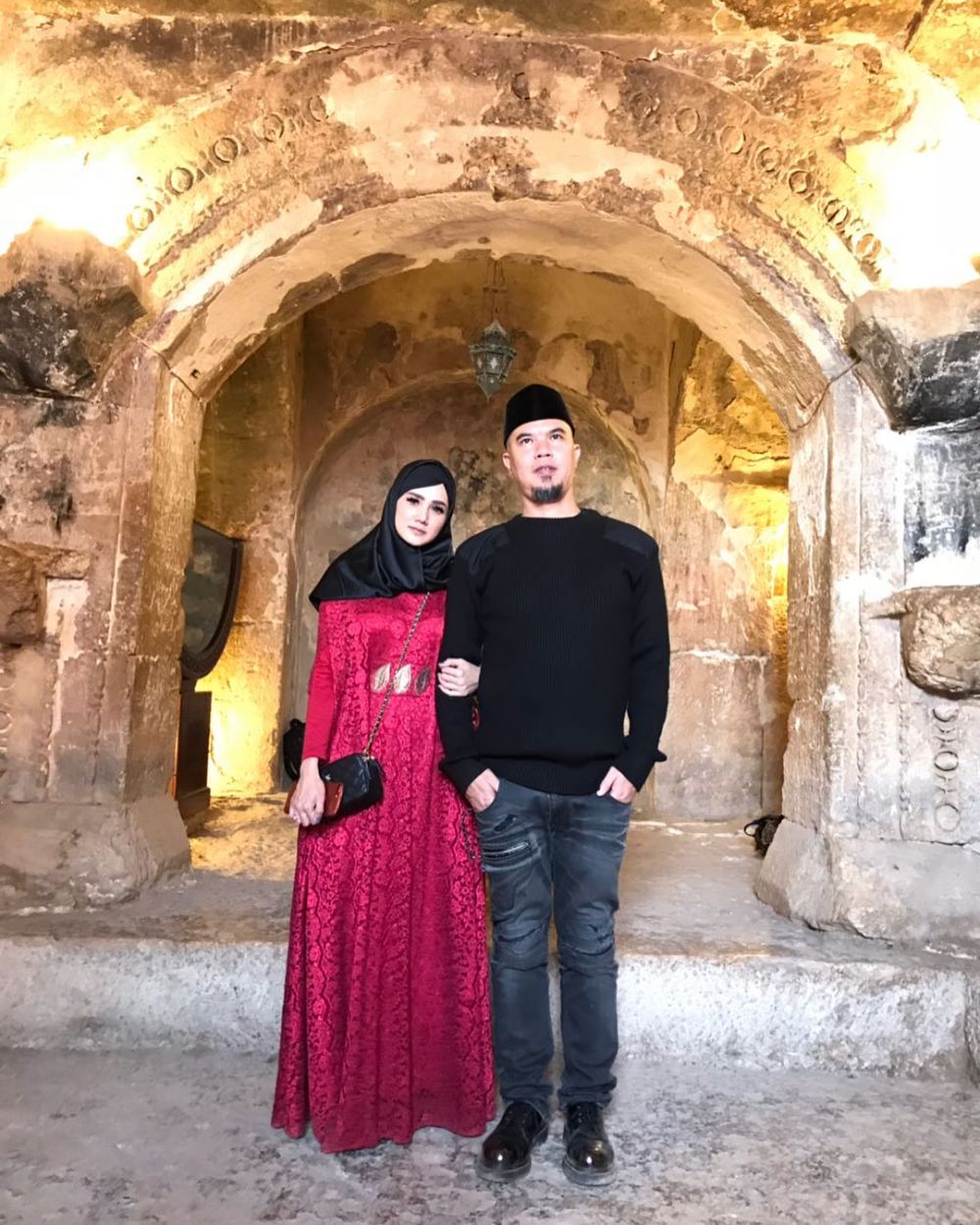 9 Momen Ahmad Dhani-Mulan honeymoon ke Jerussalem, bak pengantin baru