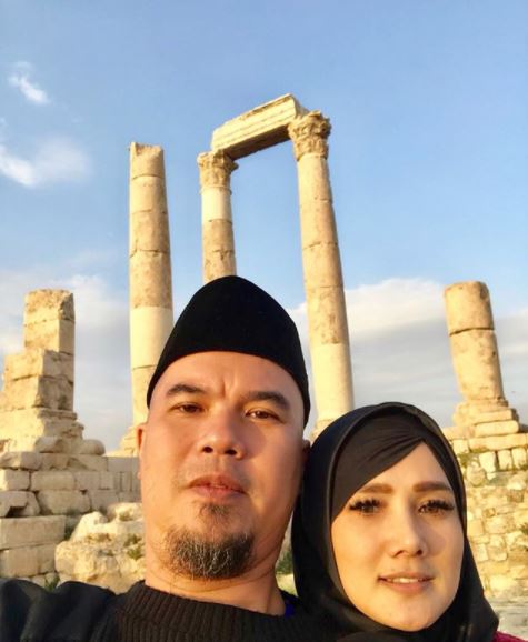9 Momen Ahmad Dhani-Mulan honeymoon ke Jerussalem, bak pengantin baru