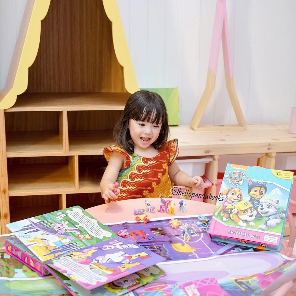 Tak kalah dari sang ibu, 6 anak seleb ini sudah jadi model endorse