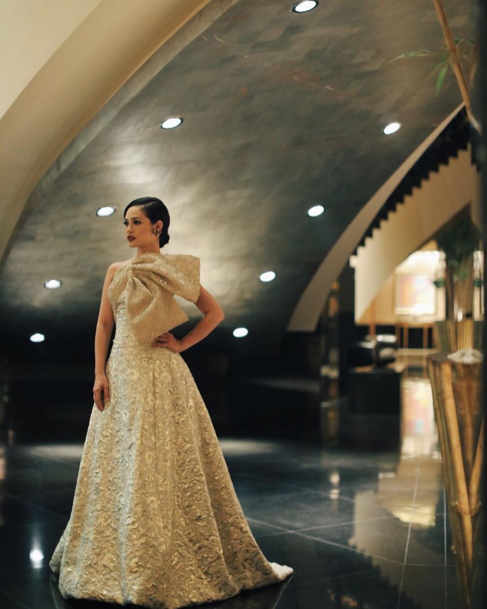 Sering tampil SWAG, 9 potret Andien bergaya glamour ini kece abis