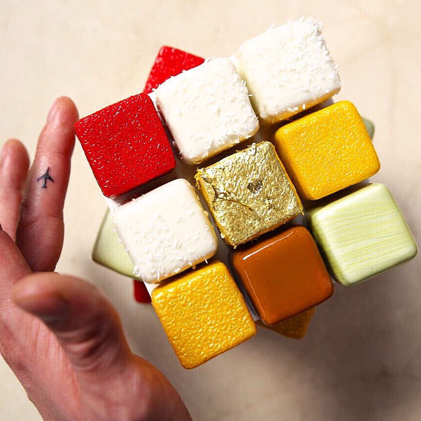 8 Kreasi kue rubik ini unik dan kreatif, tega buat makannya nggak nih?