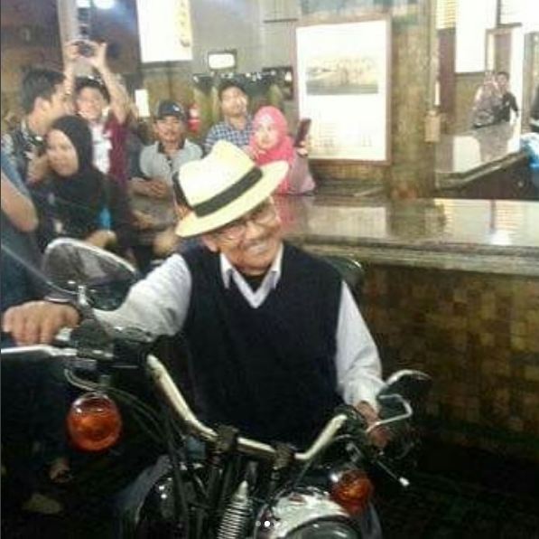 Gaya 4 Presiden Indonesia naik motor sangar, macho abis