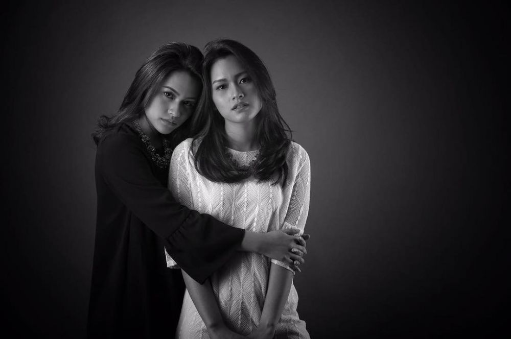 10 Potret cantik Twinda & Twindy, si kembar presenter televisi