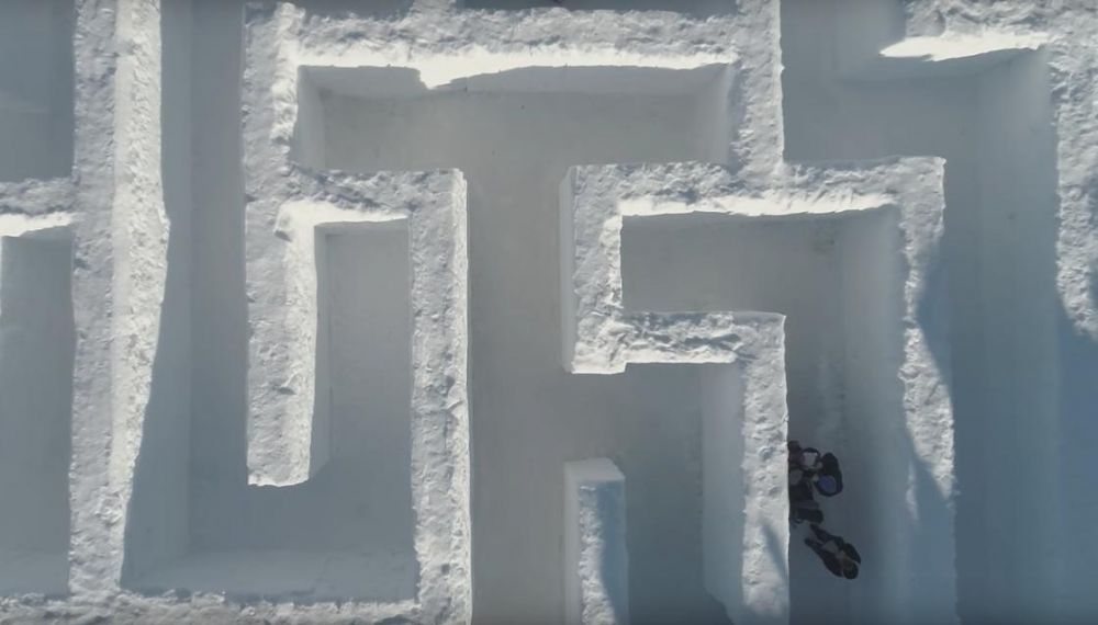 9 Potret labirin salju terbesar di dunia, bisa tersesat nih