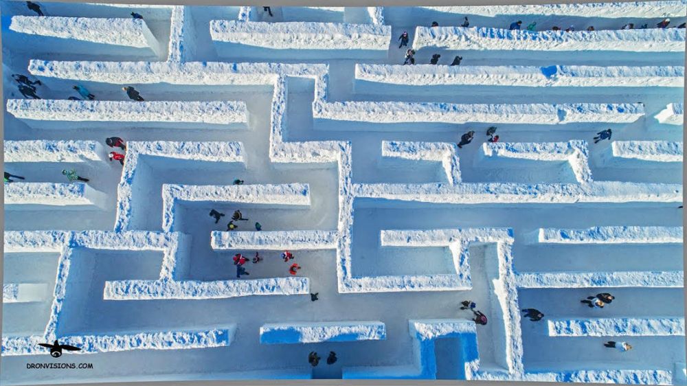 9 Potret labirin salju terbesar di dunia, bisa tersesat nih
