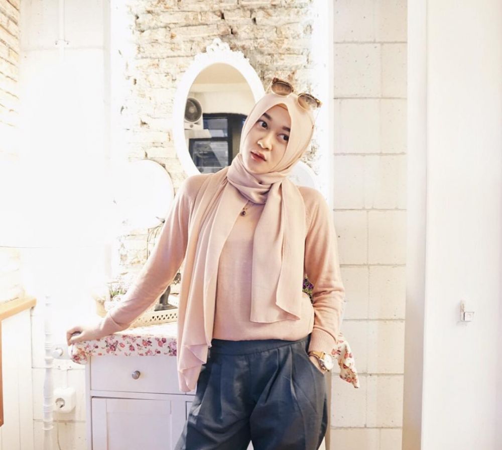 10 Pesona Ellen Vindriana, mantan member Cherrybelle kini berhijab