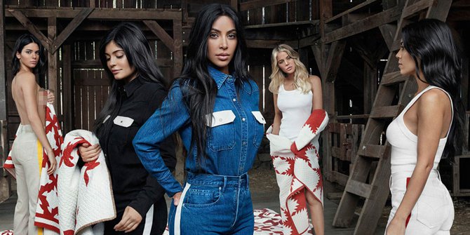 Bukan tuai pujian, pose 7 seleb ini malah disebut mirip alien