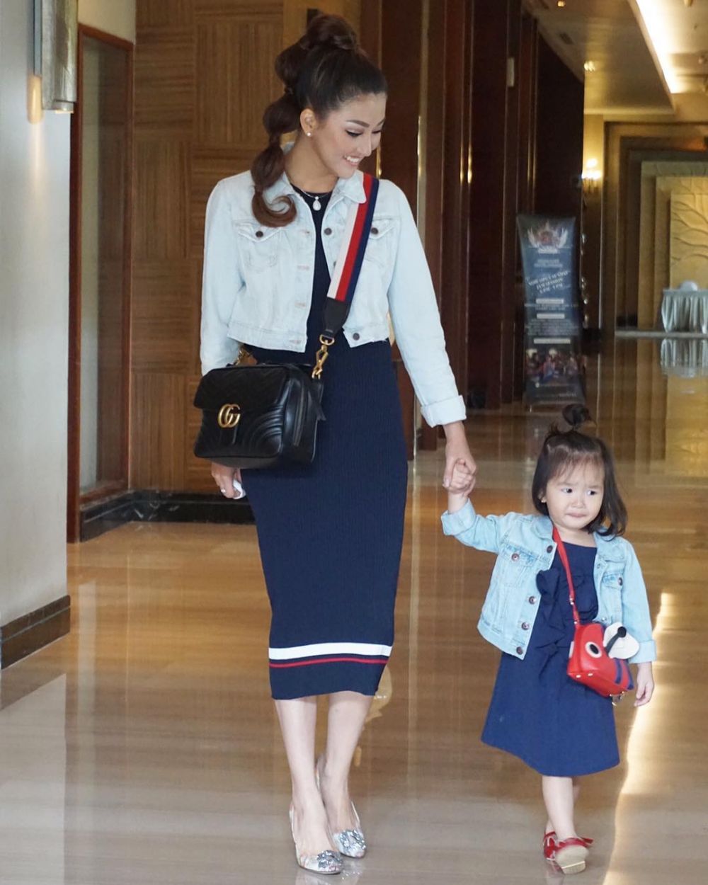 10 Momen saat Sarwendah dan Thalia kembaran baju, so sweet banget