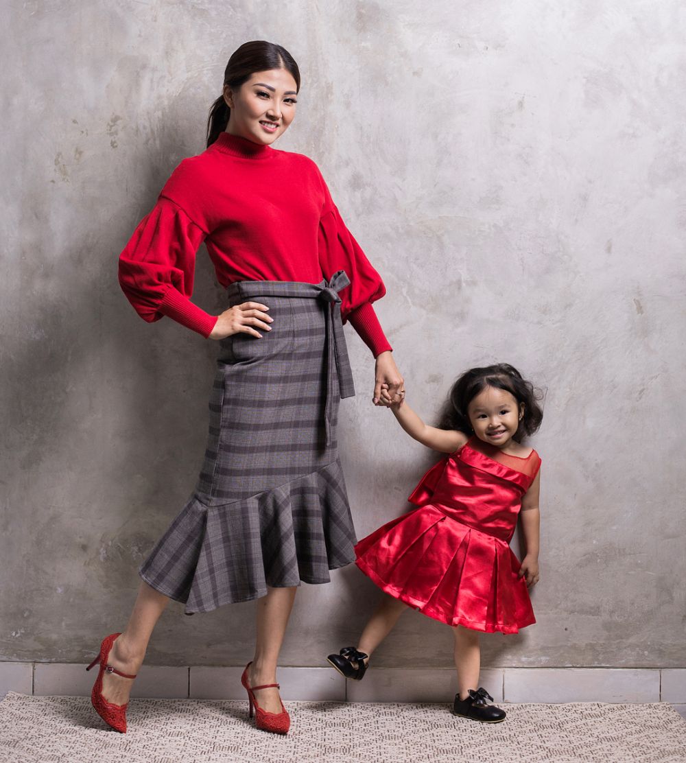 10 Momen saat Sarwendah dan Thalia kembaran baju, so sweet banget