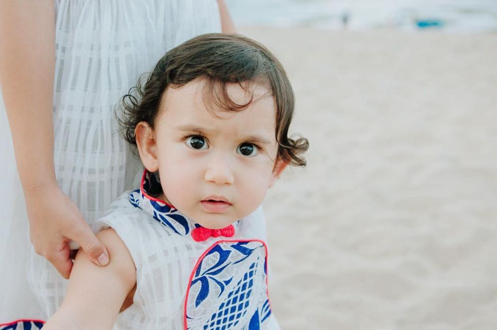 9 Potret imut baby Carle, putri Alexandra Gottardo yang bermata indah