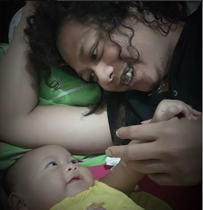 Masih ingat Yoda Idol? ini 5 momen dirinya mengasuh anak pertama