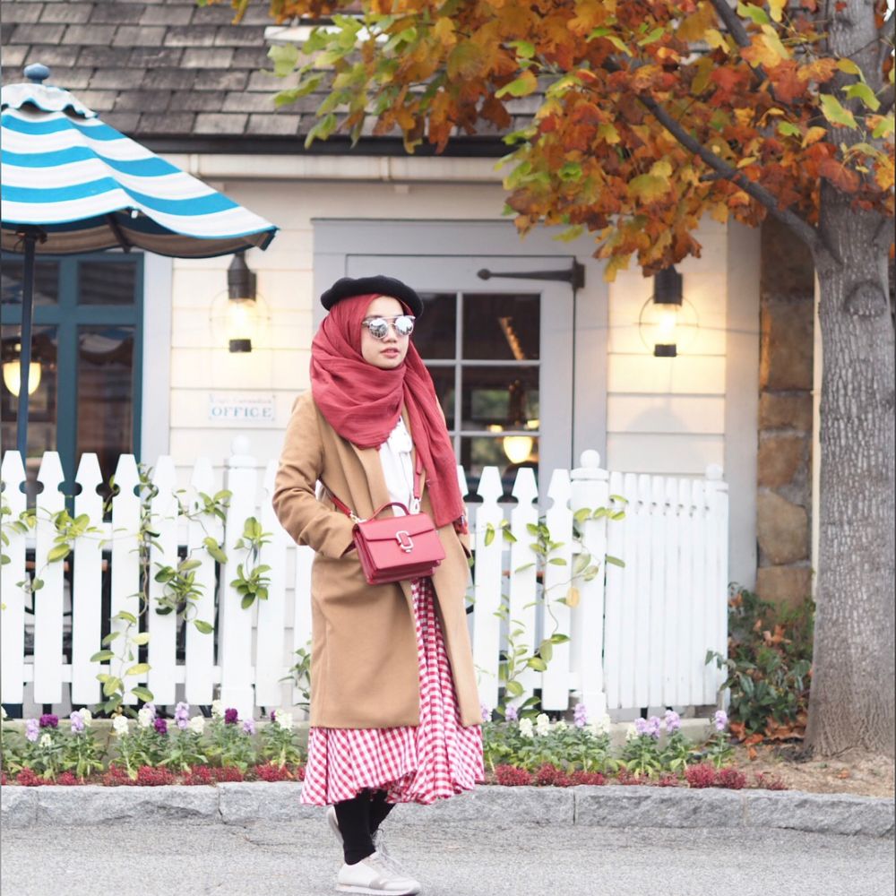 10 Gaya Suci Oktari, selebgram yang viral gara-gara makeup horornya 