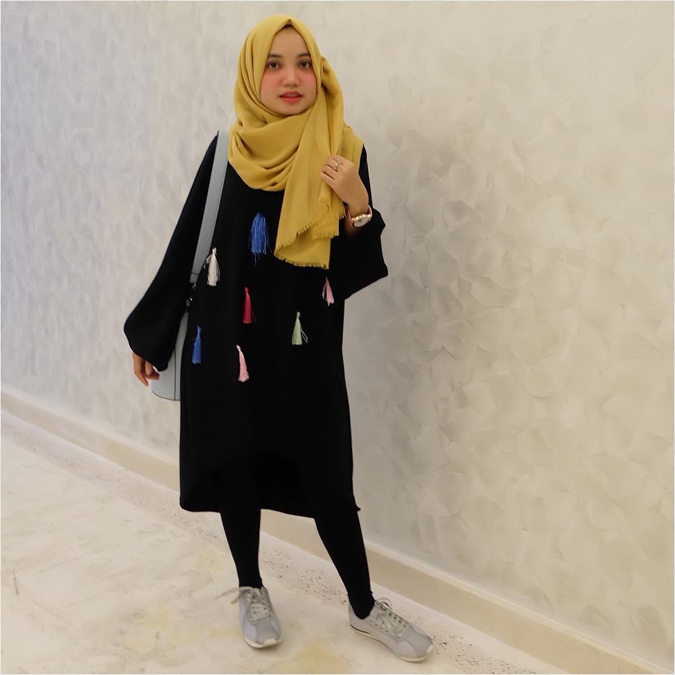 10 Gaya Suci Oktari, selebgram yang viral gara-gara makeup horornya 