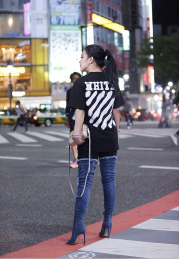 Gaya 7 seleb cantik saat pakai sepatu boot, siapa yang paling kece?