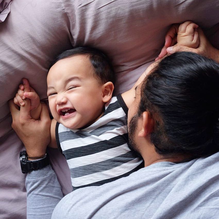 Siti Nurhaliza sudah punya cucu lho, ini 10 ekspresi lucunya