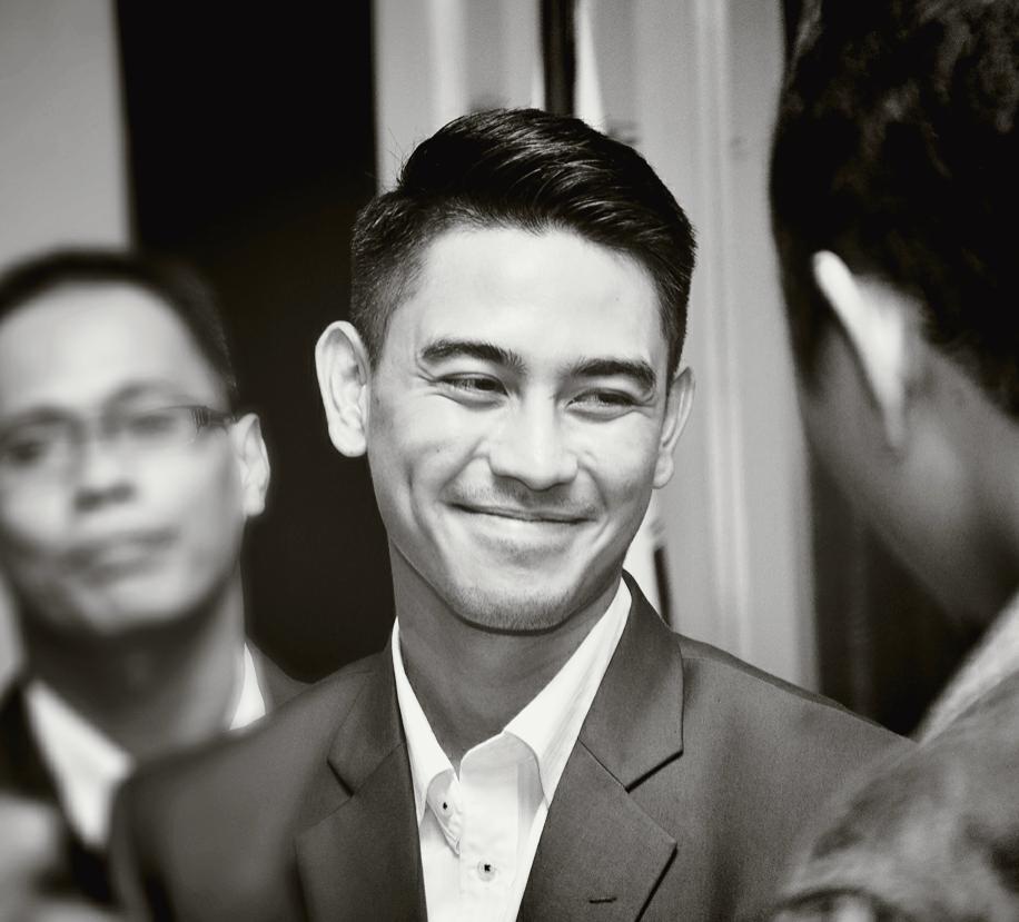 Ikuti jejak kakaknya, ini 9 potret adik Zumi Zola yang memesona