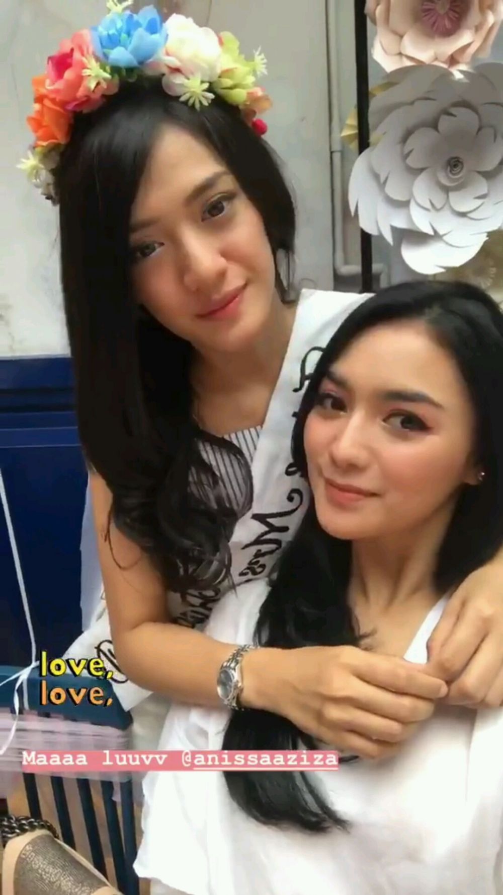 8 Momen manisnya bridal shower Anissa Aziza, calon istri Raditya Dika