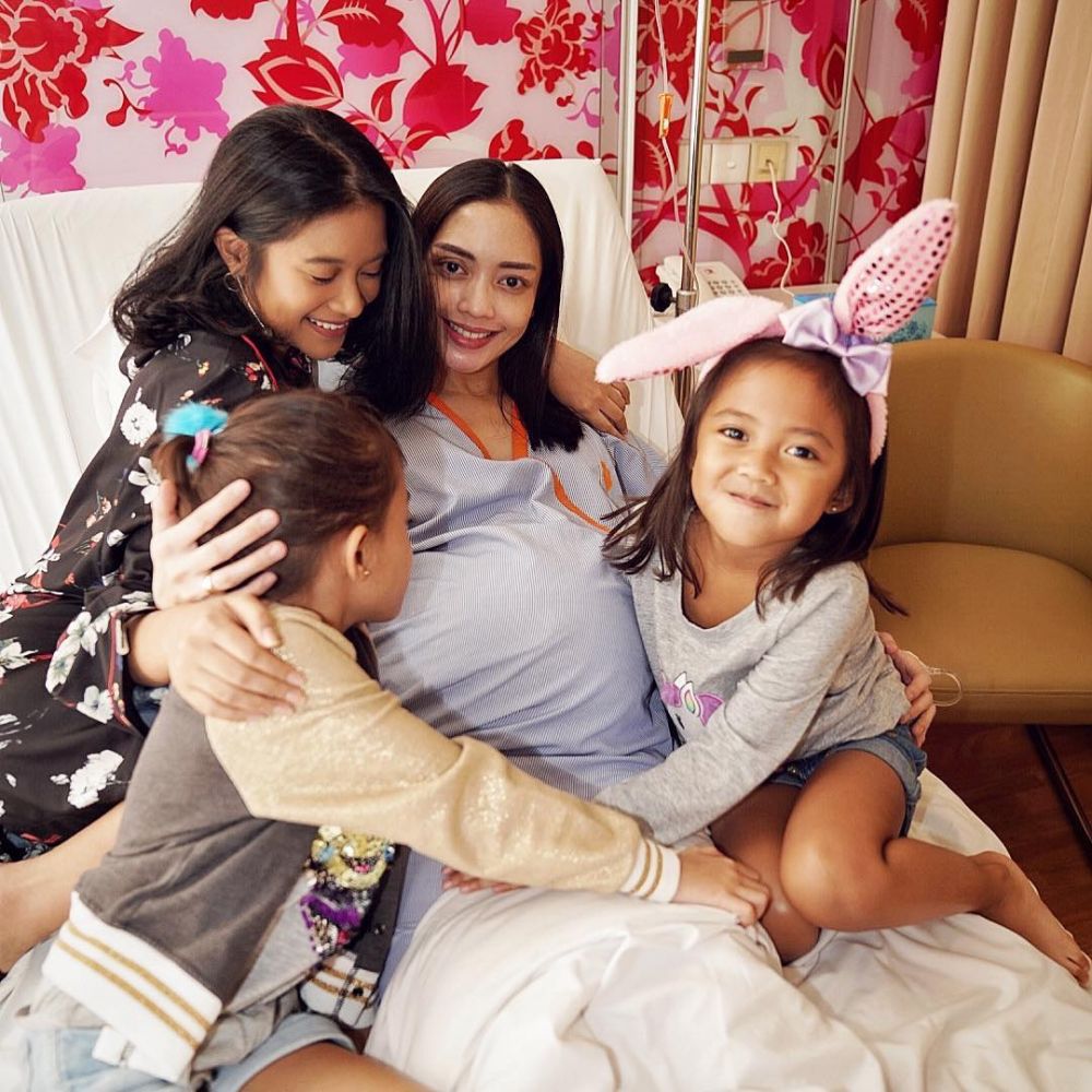 Momen Ririn Dwi Ariyanti jelang persalinan anak ke-3, bayinya ganteng