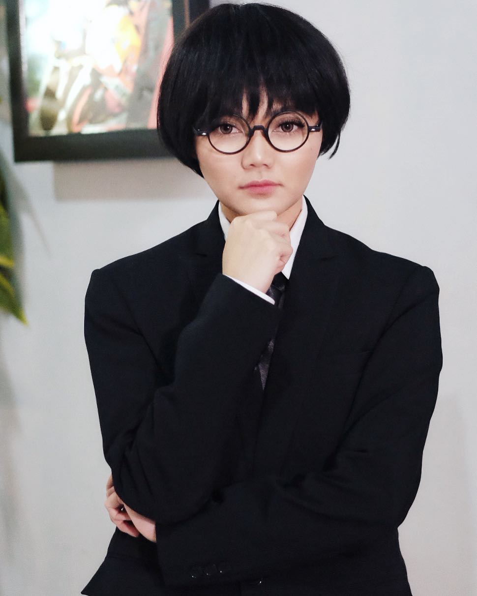 Bikin ngakak, begini 9 potret Rina Nose dandan jadi orang lain