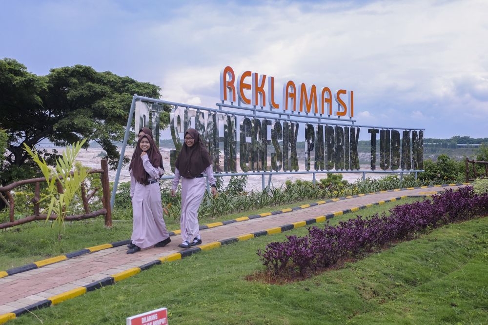 6 Foto tempat wisata kreatif ini dibangun di lahan bekas tambang
