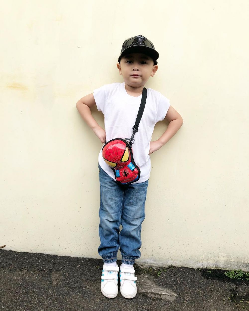 Sudah mulai sekolah, 8 gaya Babang Ical anak Daus Mini ini ngegemesin