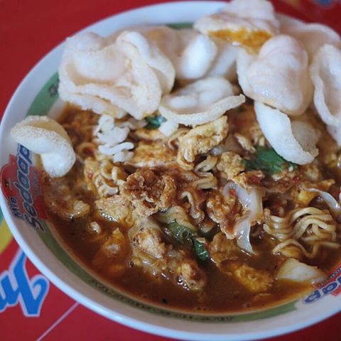 Nggak disangka, 5 nama kuliner ini terinspirasi dari bunyi unik lho