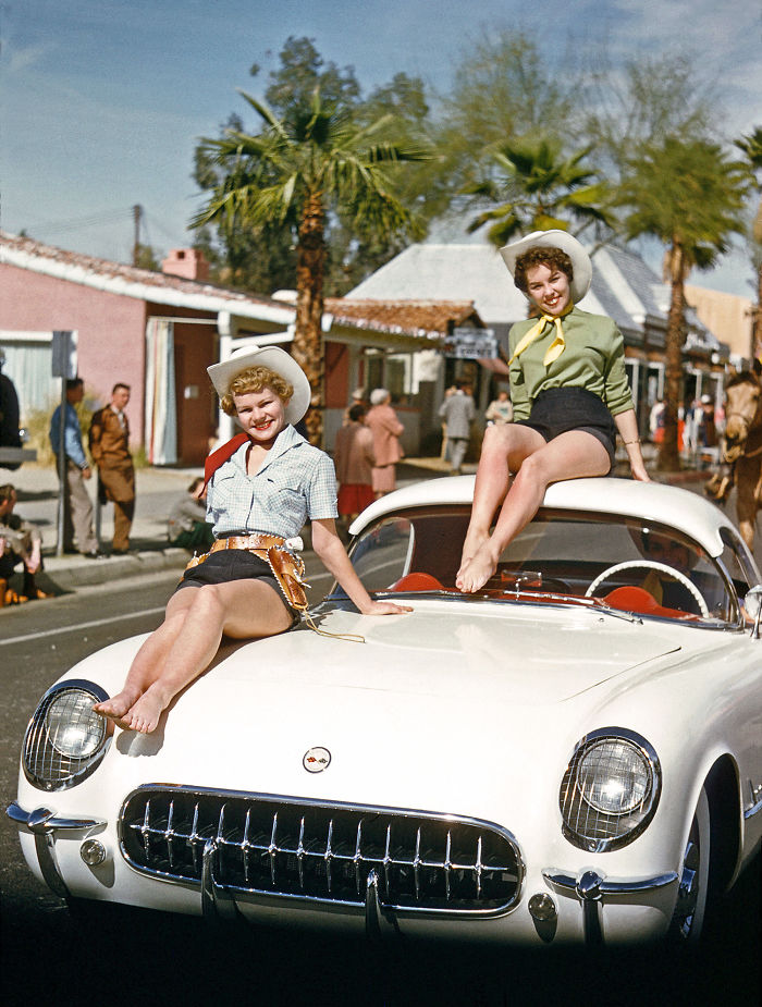 15 Foto langka kehidupan di Amerika Serikat tahun 50-an, epik banget