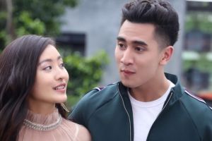 Gendong-gendongan di pinggir pantai, Verrell-Natasha banjir hujatan